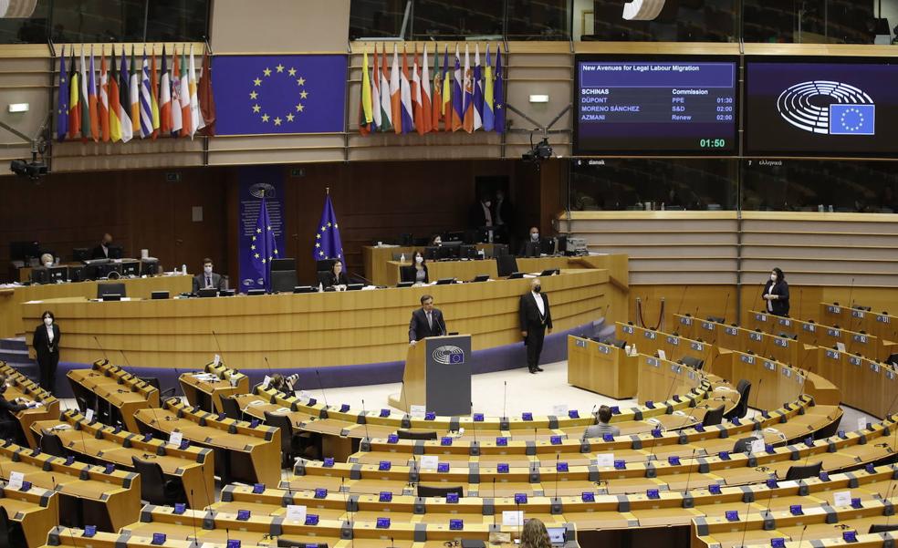 El Parlamento Europeo remarca el distanciamiento de Turquía