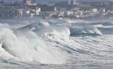 Alerta por fuerte oleaje en La Palma, La Gomera, Tenerife y Gran Canaria