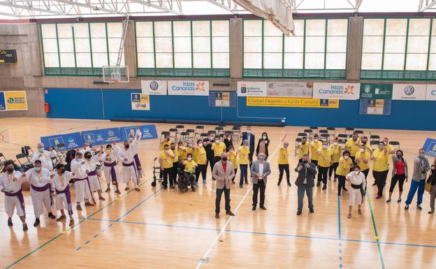 Más de 70 garrotistas participan en el I Campeonato de Lucha del Garrote Adaptada de Gran Canaria