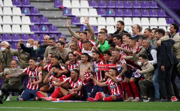 Los jugadores del Atlético celebran el título de Liga.