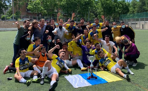 Histórico ascenso en Madrid del Casa de Canarias CF a la Segunda madrileña