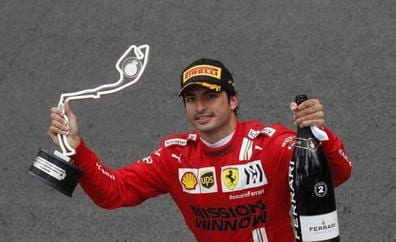 Carlos Sainz se corona con su primer podio en Ferrari