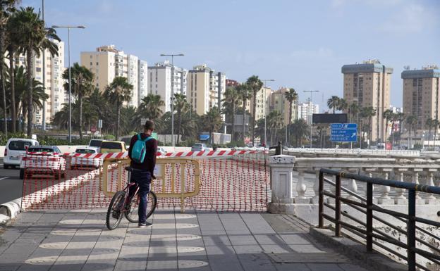 El Cabildo anuncia un proyecto para reparar las grietas bajo la autovía