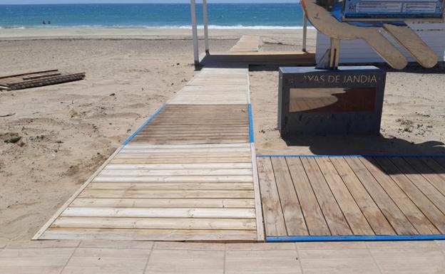 Pájara mejora la seguridad y accesibilidad de las playas de Jandía con bandera azul