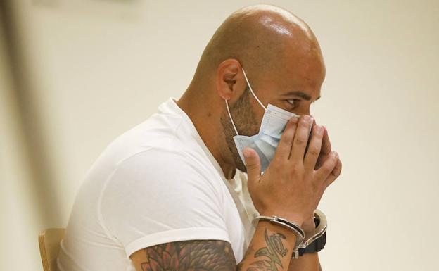 El TSJC aplica la agravante de género para un 'lover boy' y lo pena a 18 años de prisión