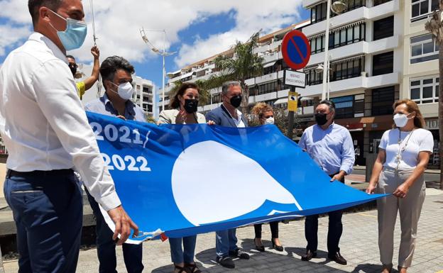 Izada la bandera azul en El Reducto