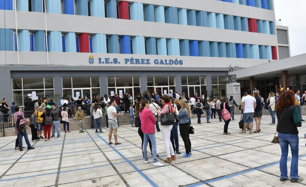20.000 opositores de Educación, pendientes de si el TSJC aplaza la convocatoria