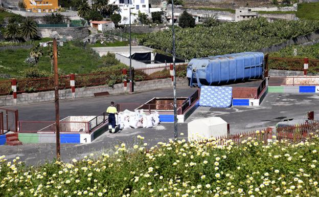 Un recurso impide depositar el triple de escombros en los puntos limpios