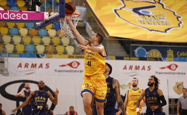 Los intangibles de Oliver Stevic que le acercan a la renovación