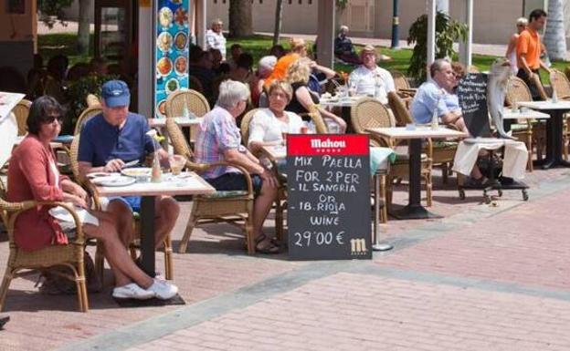 Canarias, segunda con menor aumento de contratos en verano