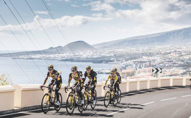 Canarias se consolida como destino de primer nivel para el entrenamiento del ciclismo profesional