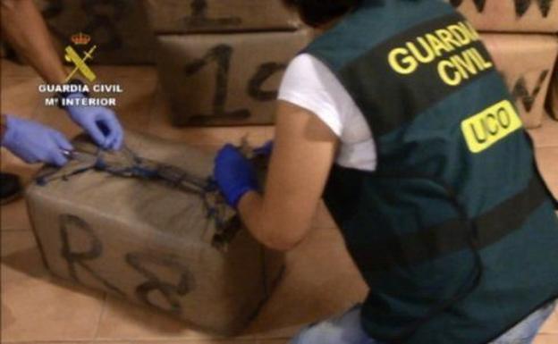 Seis condenados por traer 633 kilos de hachís a Playa Quemada