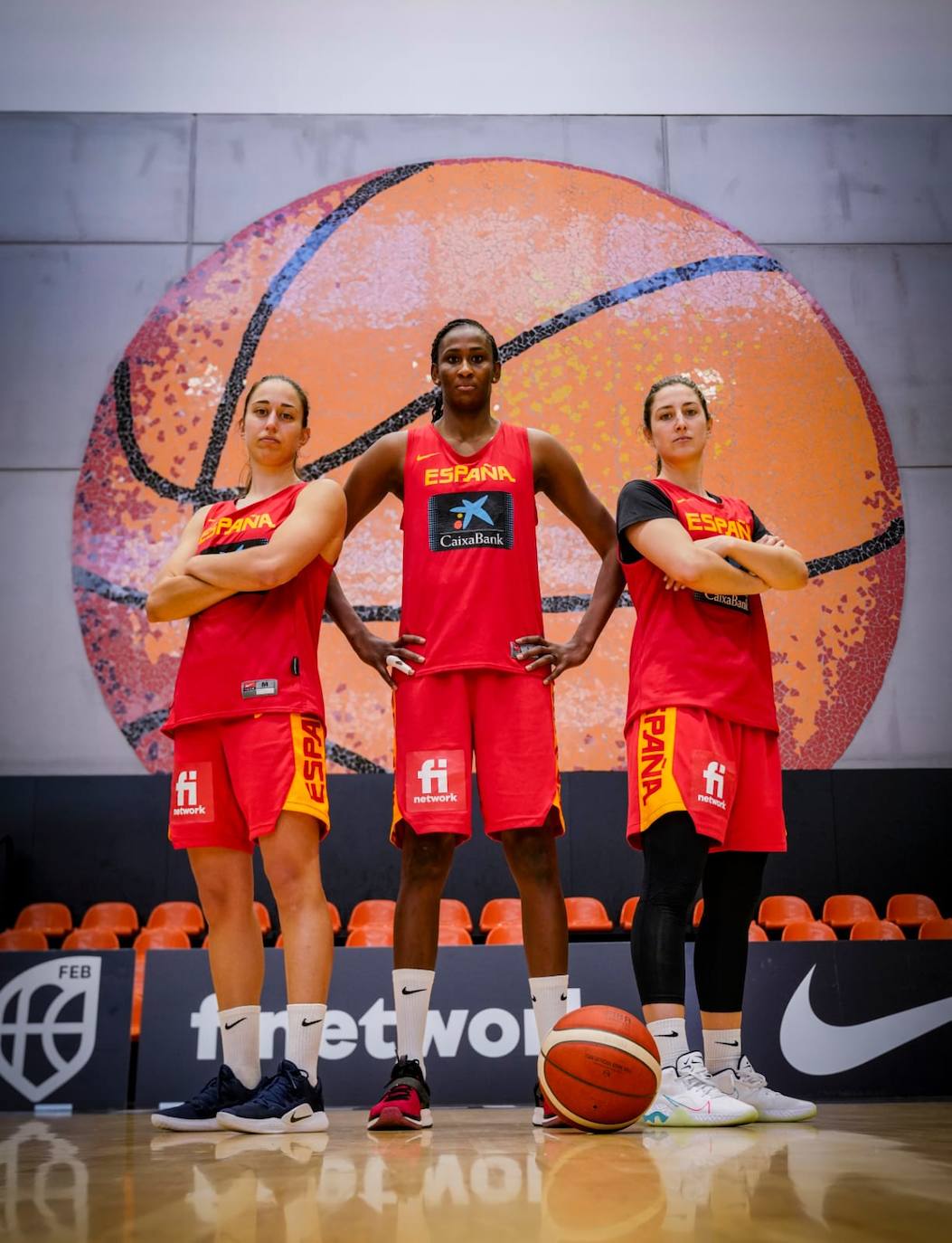 Leonor Rodríguez, Maite Cazorla y Astou Ndour jugarán el Eurobasket