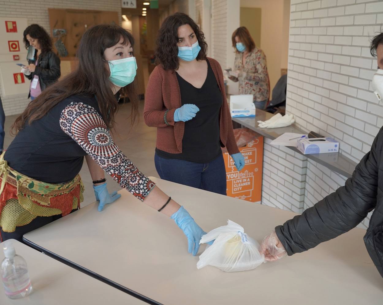 La Fundación 'la Caixa' duplica con un millón de euros los donativos a la acción 'Ningún hogar sin alimentos' para las personas más afectadas por la pandemia
