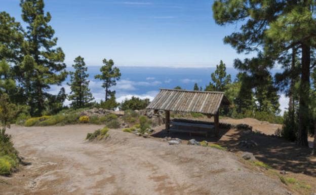 Evacuado en helicóptero un operario herido en Tenerife