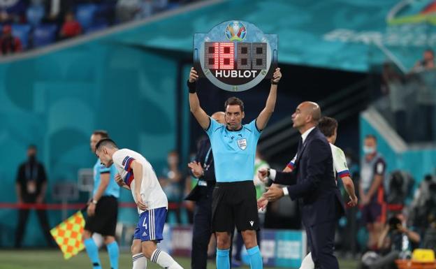 Un árbitro argentino hará historia en el Ucrania-Macedonia del Norte