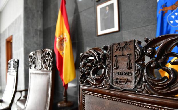 La Justicia anula la retiradas de licencias de taxis en propiedad de los supuestos floteros