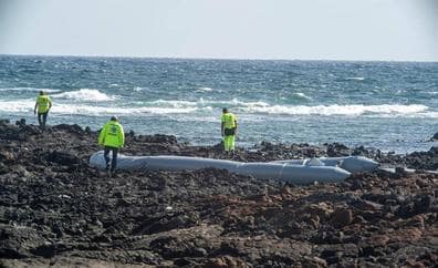 Localizan un cuarto cadáver de la neumática que naufragó en Lanzarote