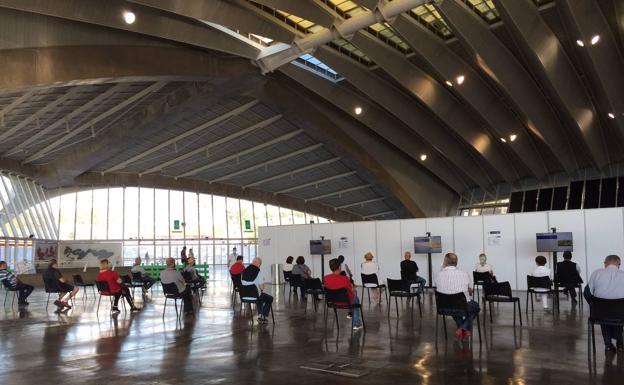 La tasa de contagios de Canarias supera la media nacional por el alza de Tenerife