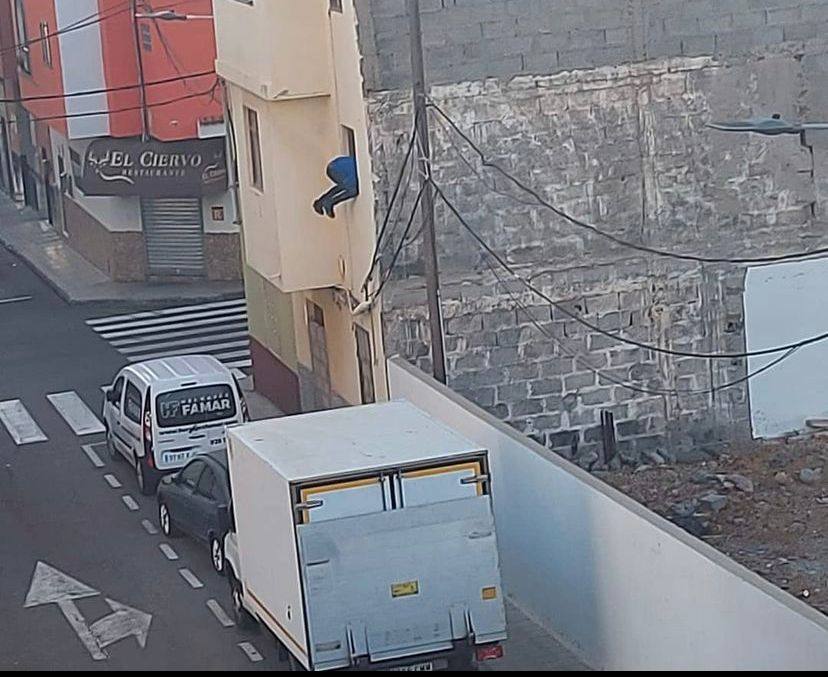 Detenido cuando intentaba ocupar una casa en Santa Lucía