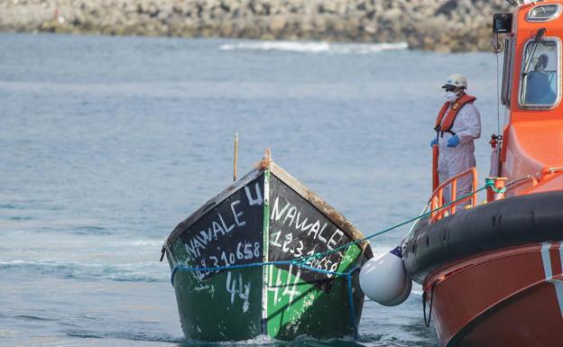 El inmigrante desaparecido cayó al mar antes de llegar Salvamento