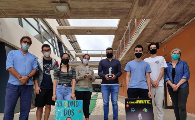 La Escuela de Arte triunfa en el Cinedfest con dos cortos de superación personal