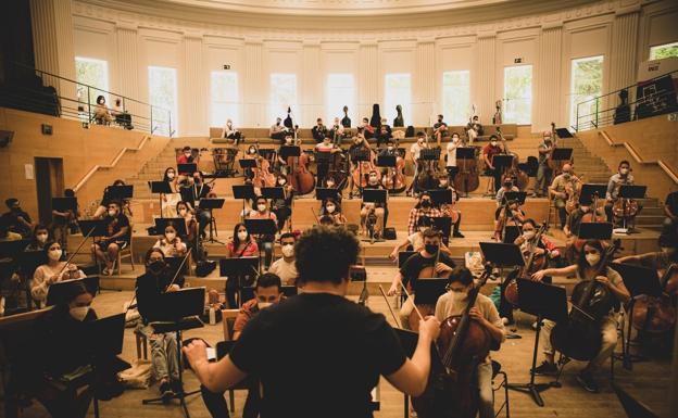 Dudamel prepara en Madrid a la Orquesta del Encuentro