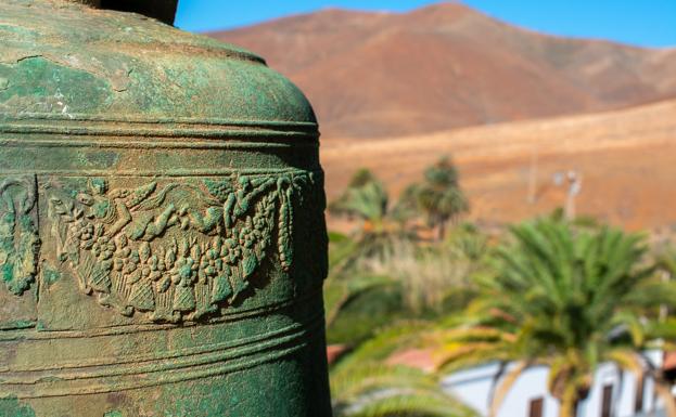 Las campanas de Fuerteventura y Lanzarote redoblan como patrimonio cultural