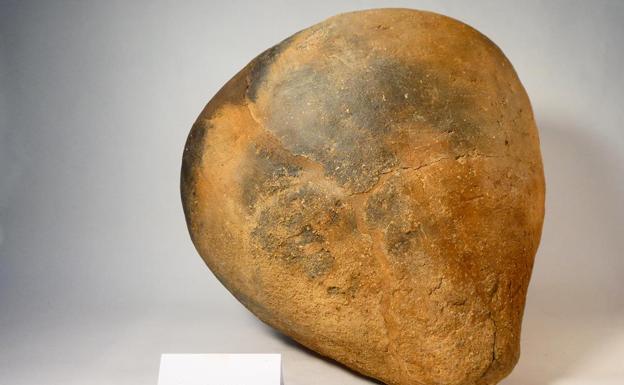 El Museo Arqueológico restaura ocho piezas de cerámica aborigen