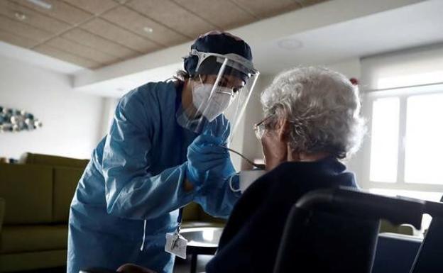 Canarias sigue entre las comunidades sin contagios en residencias de mayores