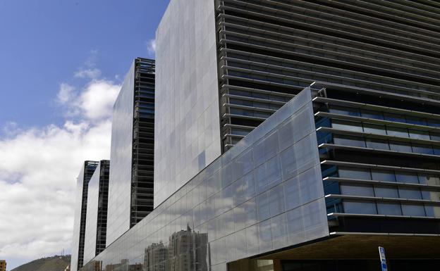 La Audiencia ratifica la pena a un preso que cortó a otro en la cárcel de Juan Grande