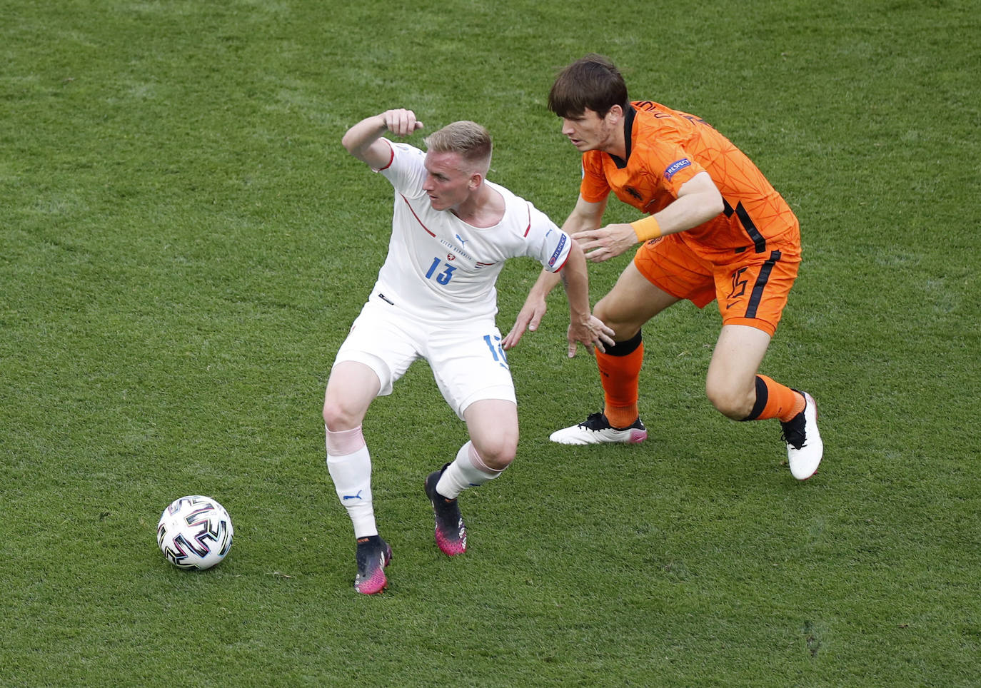 Países Bajos - República Checa, en imágenes