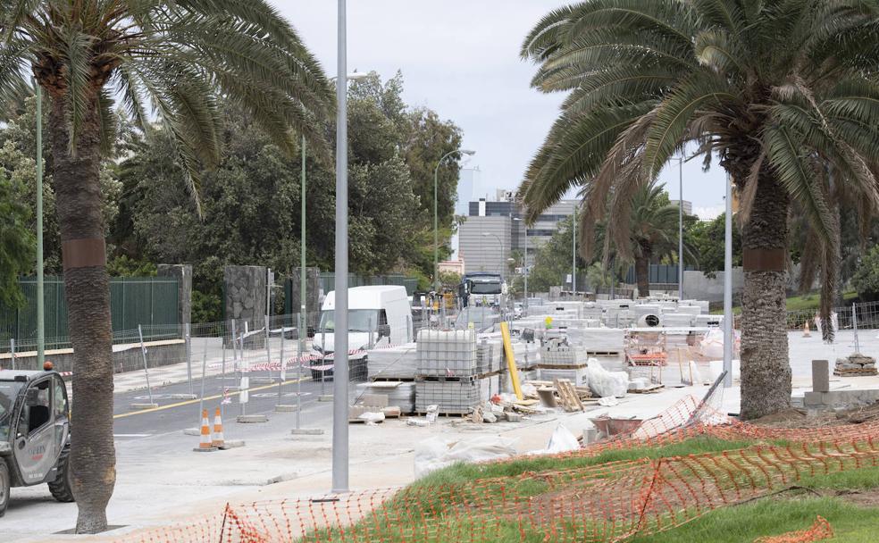 La MetroGuagua se encarece hasta los 151 millones, un 32% más