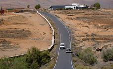 Vallas, ancho de calzada, señalítica: la carretera de Tesjuate clama por mayor seguridad vial