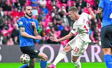 El falso 'nueve' y el gol de Morata no bastan