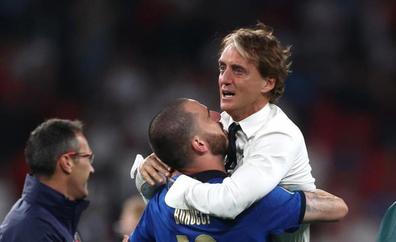 Mancini devuelve a la 'Azzurra' el esplendor perdido