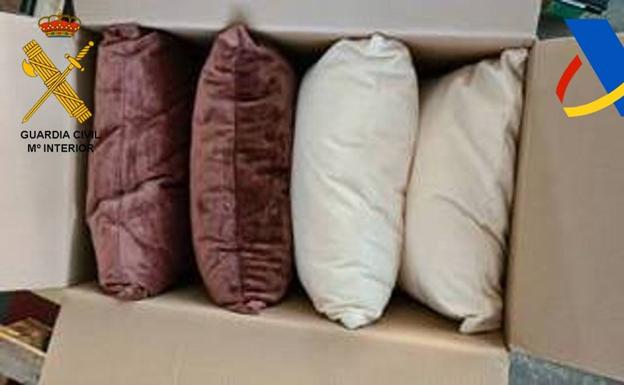 Envía por correo marihuana y hachís desde Tenerife a Irlanda