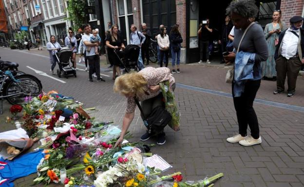Muere el periodista neerlandés de investigación tiroteado