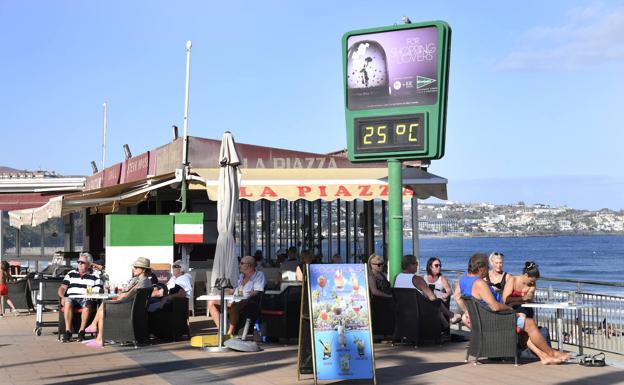 Nuevo golpe al turismo: Países Bajos saca a Canarias de su lista de zonas seguras