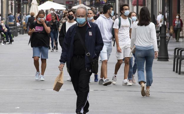 Dos fallecidos y 569 nuevos contagios por la covid en Canarias