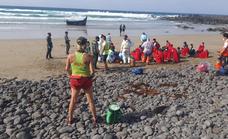 Llega una patera con 29 inmigrantes a la playa de La Cantería