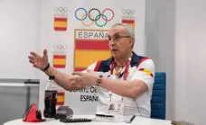 Alejandro Blanco visita la villa olímpica: «Soy más optimista que en los últimos Juegos»