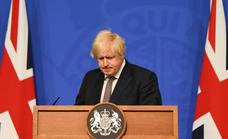 Johnson pide a la UE su confianza para gestionar la frontera norirlandesa