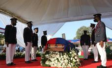 Protestas y disparos convulsionan el funeral del asesinado presidente haitiano
