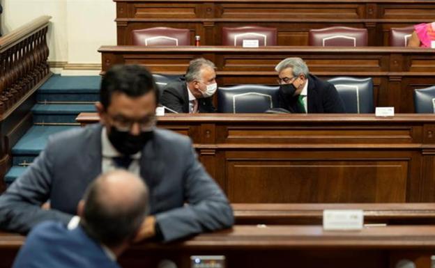 Torres garantiza nuevos presupuestos para 2022 y el final de la crisis ese año