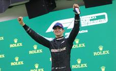 Duelo de leyenda entre Alonso y Hamilton, estreno de Ocon y podio de Sainz horas después