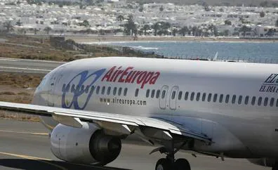 Turismo Lanzarote y Air Europa acuerdan promocionar la isla ante el mercado nacional