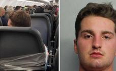 Atan a un pasajero borracho en un avión