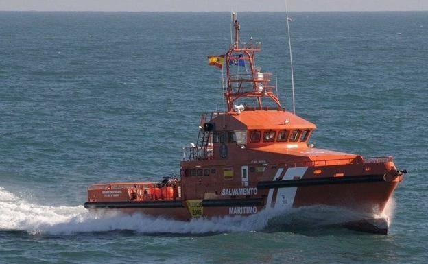 Salvamento rescata a 110 migrantes rumbo a Fuerteventura, un bebé entre ellos