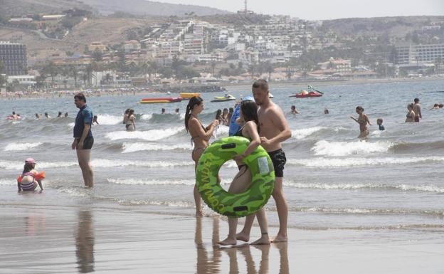 Las temperaturas continúan altas este lunes en Canarias
